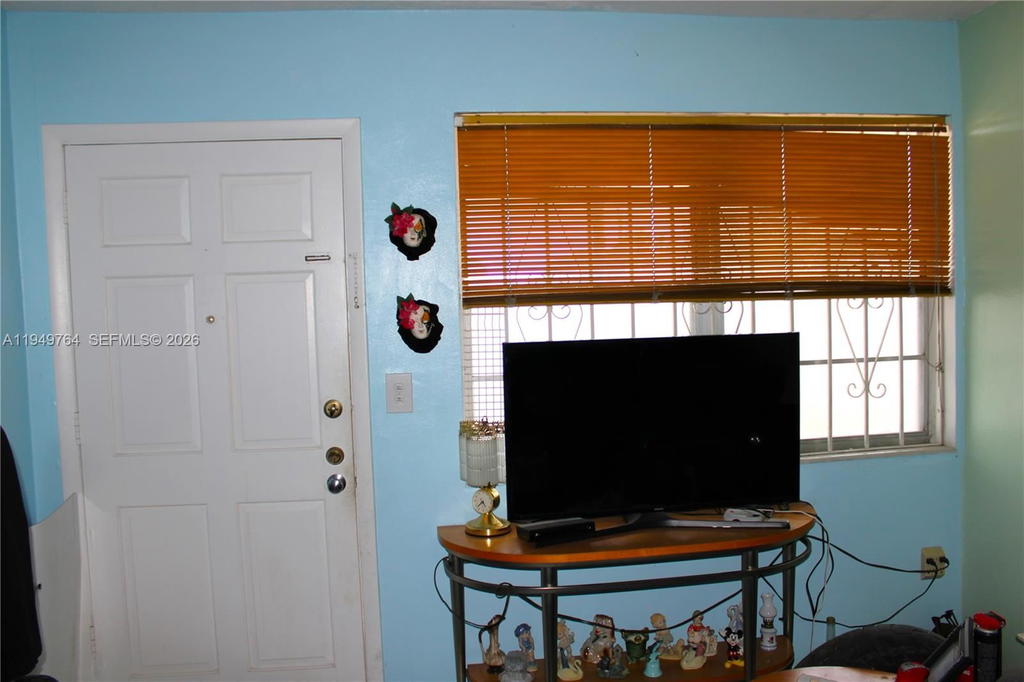 Real estate property located at 1154 35th St #221, Miami-dade, Five Arches Condo, Hialeah, FL