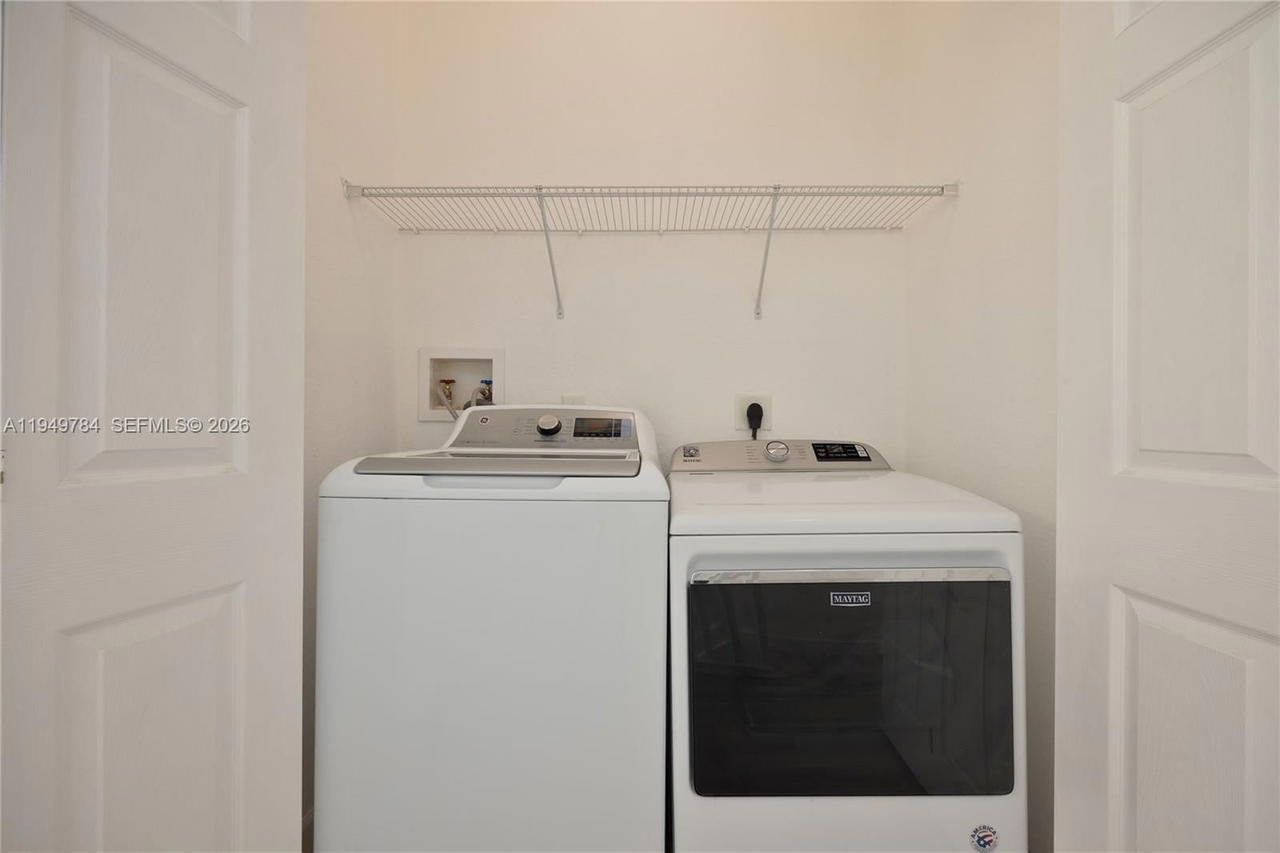 Real estate property located at 11224 87th St, Miami-dade, Islands At Doral Northwest, Doral, FL