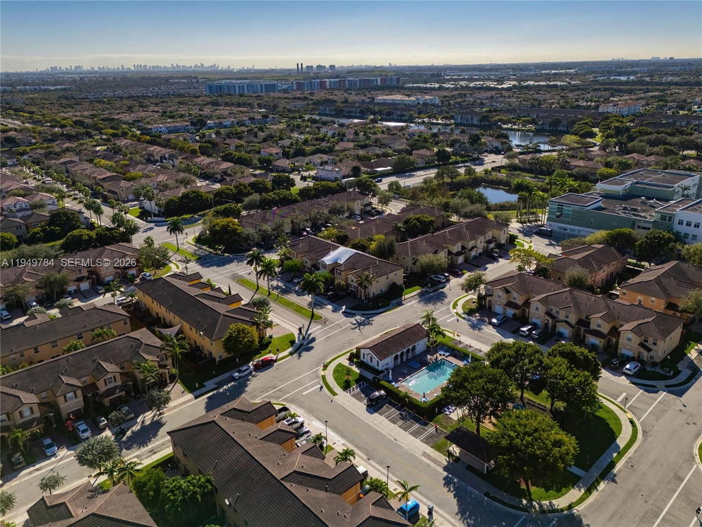 Real estate property located at 11224 87th St, Miami-dade, Islands At Doral Northwest, Doral, FL