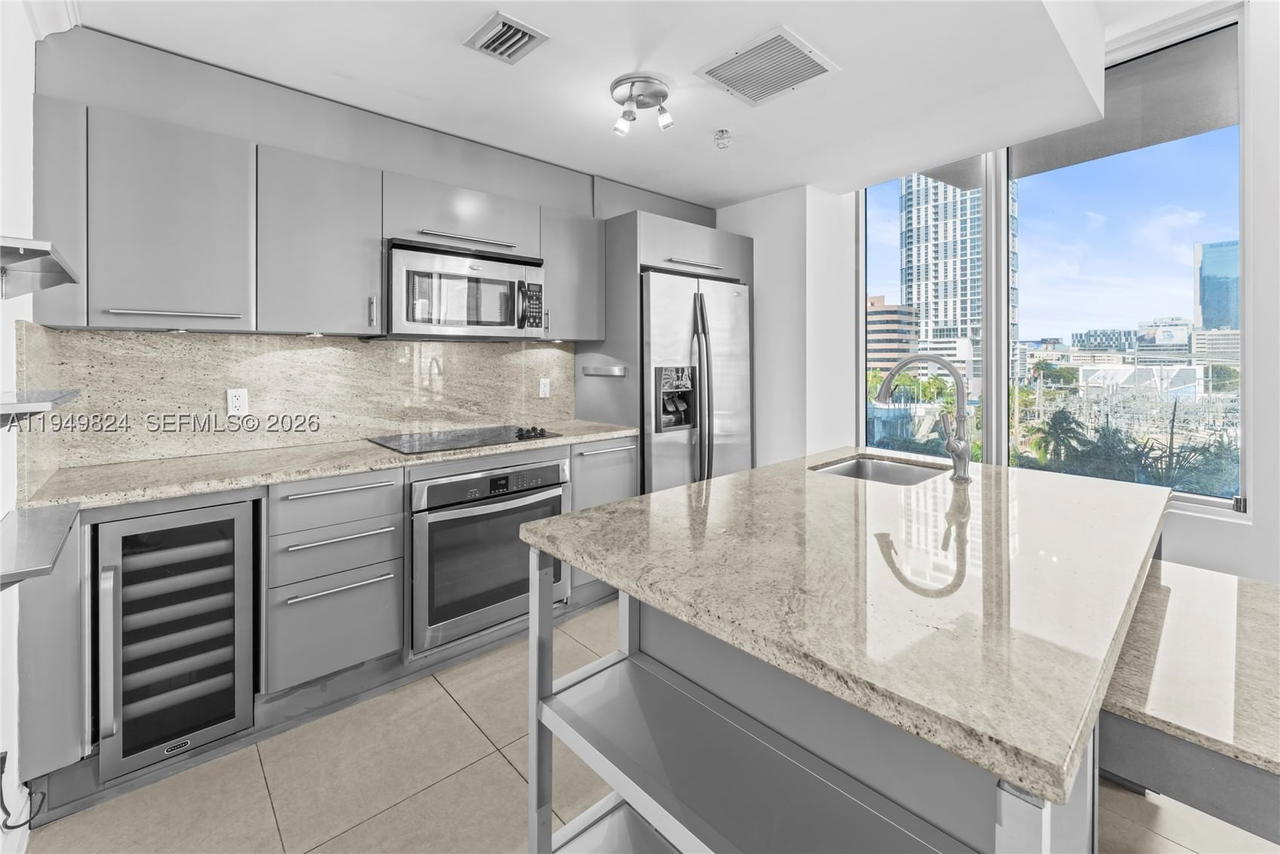 Real estate property located at 185 7th St #603, Miami-dade, Latitude On The River Con, Miami, FL