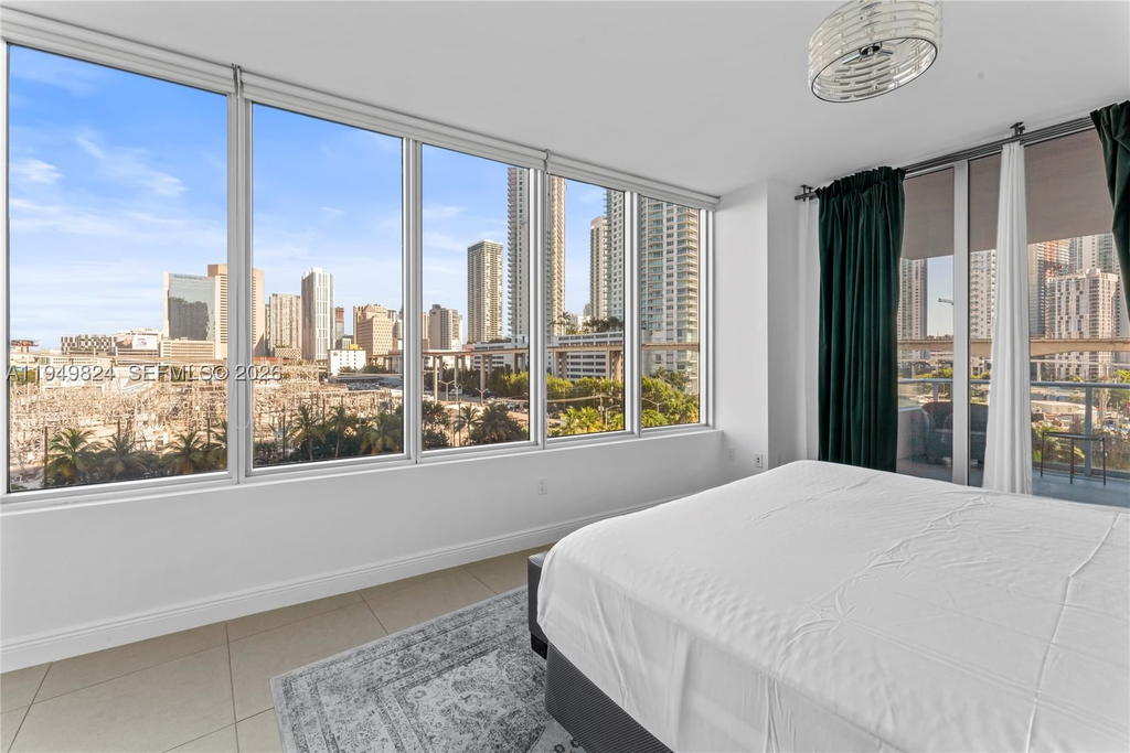 Real estate property located at 185 7th St #603, Miami-dade, Latitude On The River Con, Miami, FL