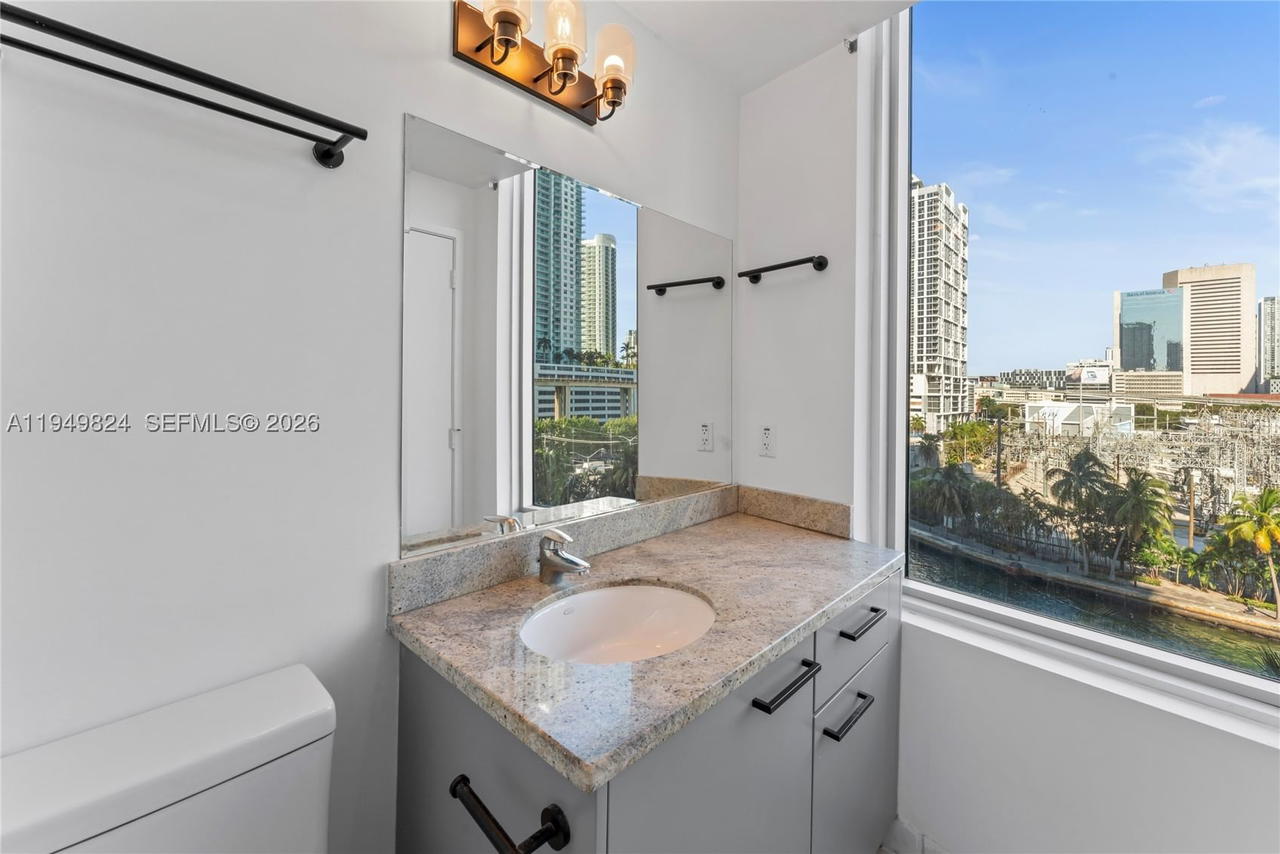 Real estate property located at 185 7th St #603, Miami-dade, Latitude On The River Con, Miami, FL