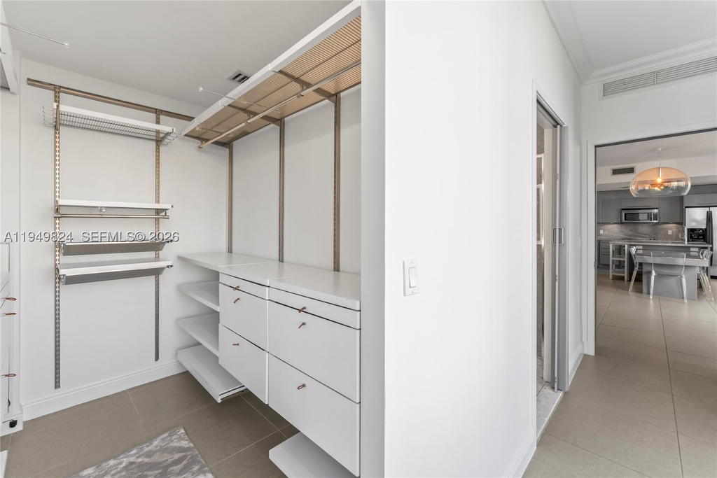Real estate property located at 185 7th St #603, Miami-dade, Latitude On The River Con, Miami, FL