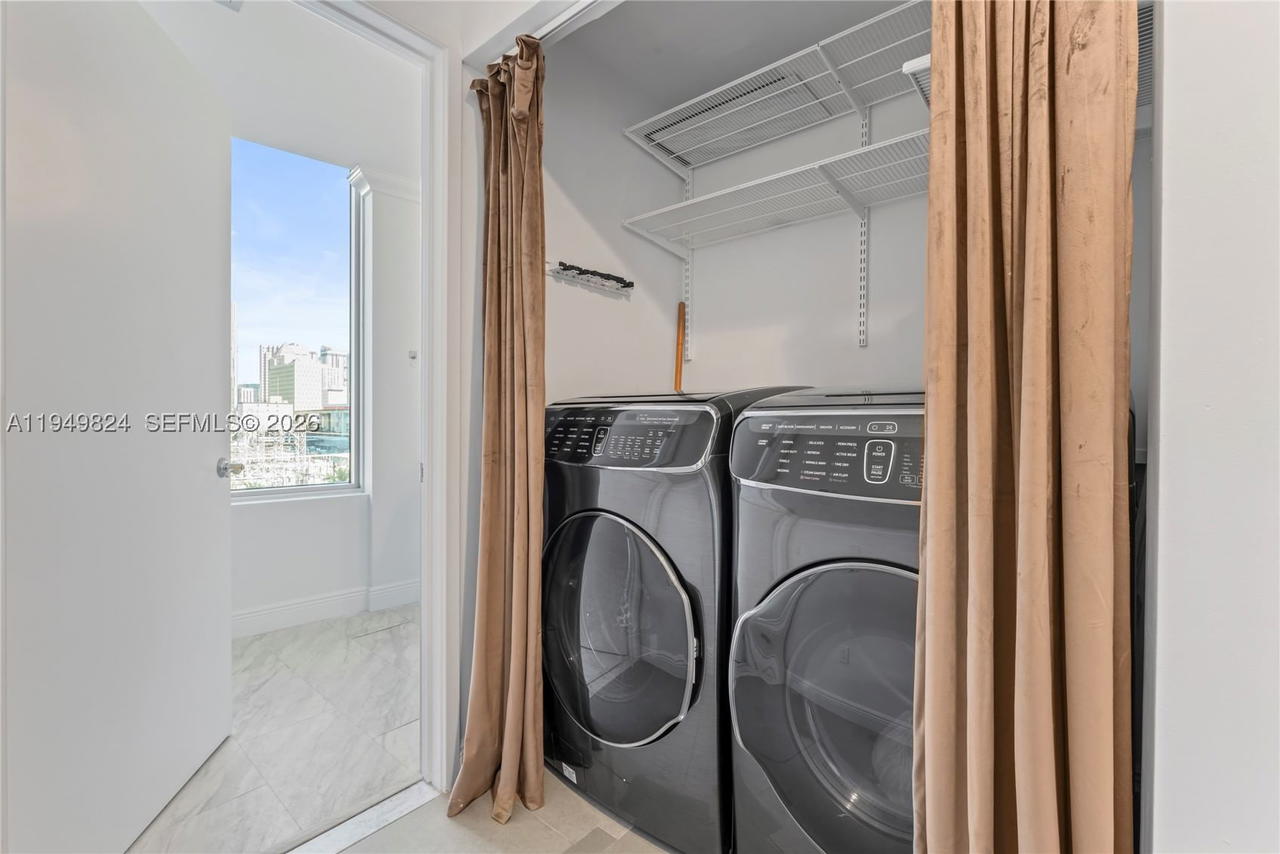 Real estate property located at 185 7th St #603, Miami-dade, Latitude On The River Con, Miami, FL