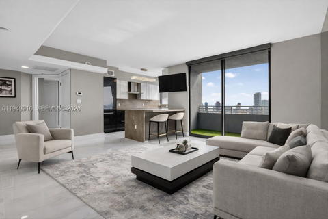 Real estate property located at 1330 West Ave #3206, Miami-dade, The Waverly At South Beac, Miami Beach, FL