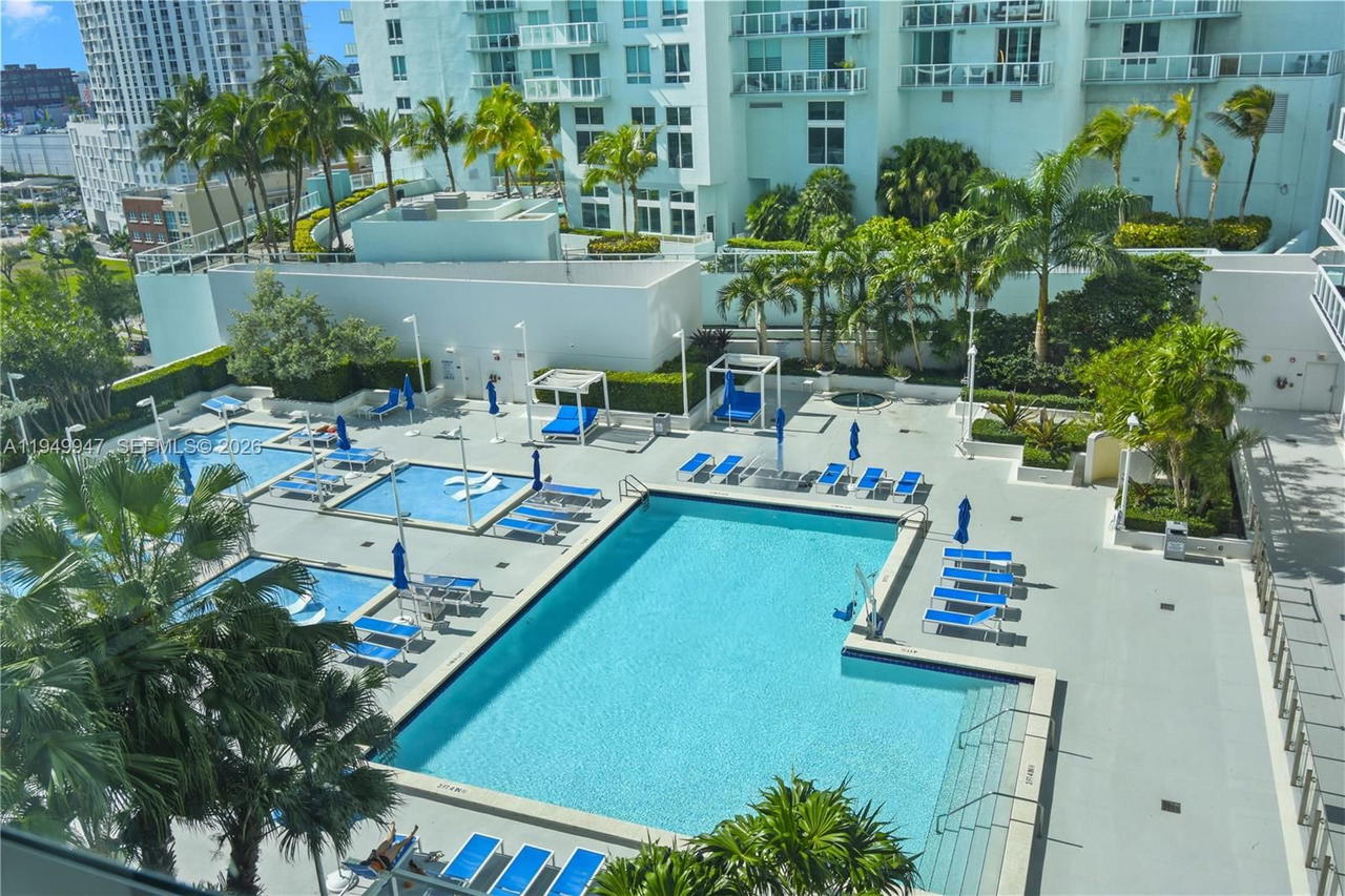 Real estate property located at 1800 Bayshore Dr #3410, Miami-dade, 1800 Club Condo, Miami, FL