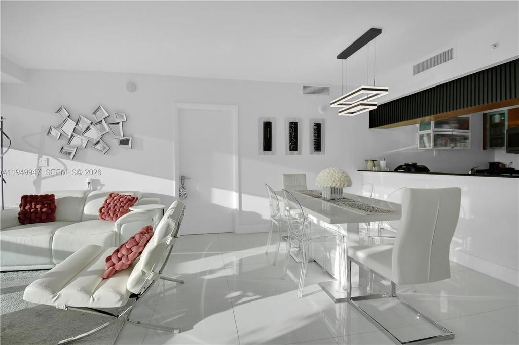 Real estate property located at 1800 Bayshore Dr #3410, Miami-dade, 1800 Club Condo, Miami, FL