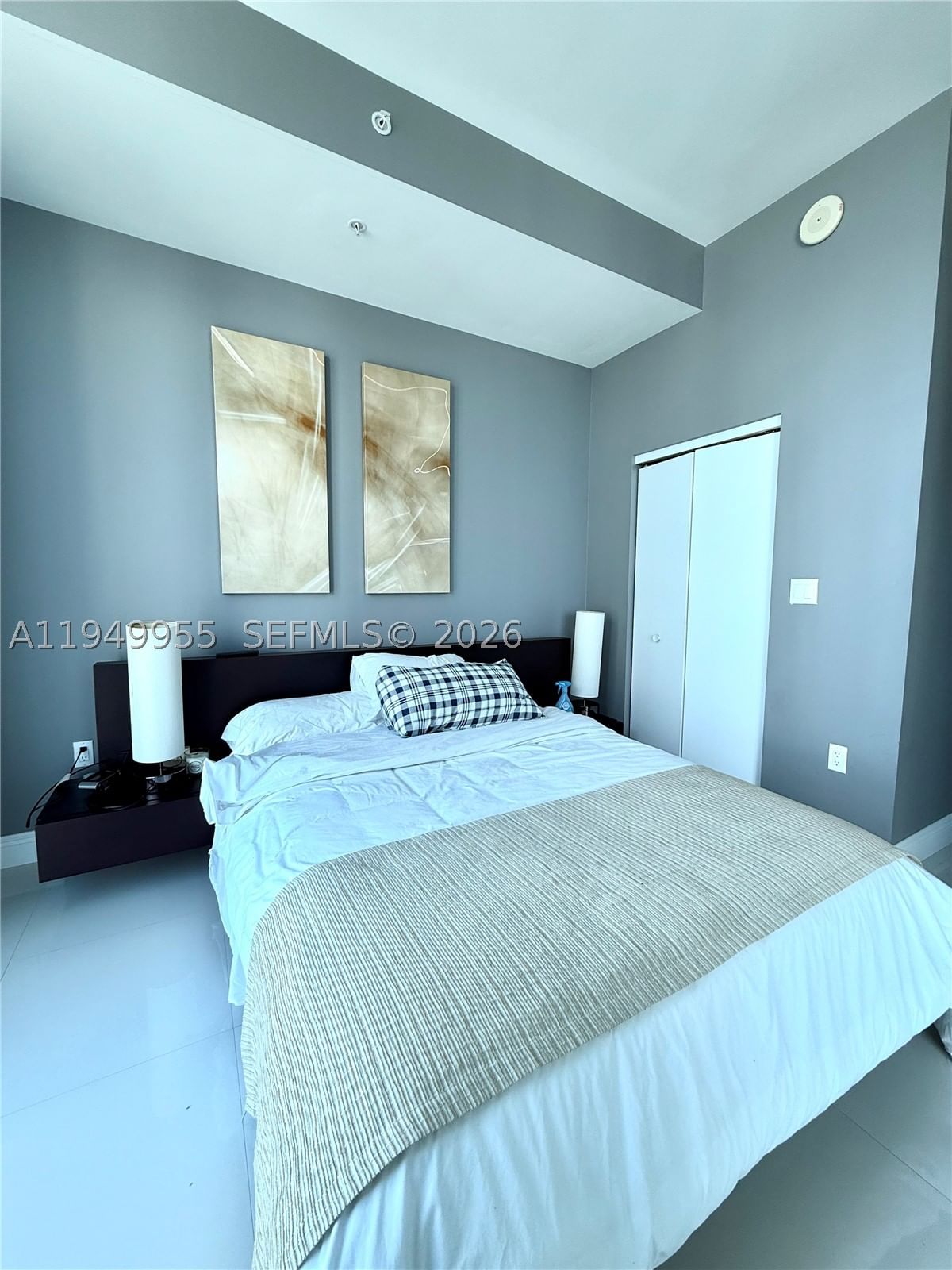 Real estate property located at 7928 East Dr #905, Miami-dade, Eloquence On The Bay Cond, North Bay Village, FL