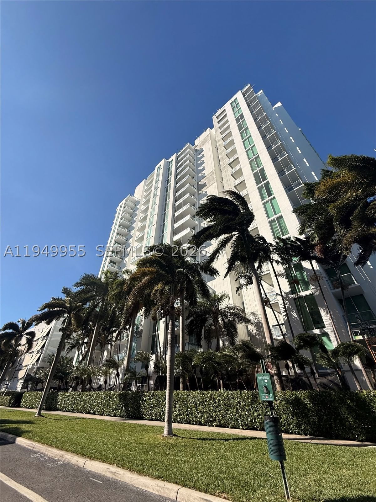 Real estate property located at 7928 East Dr #905, Miami-dade, Eloquence On The Bay Cond, North Bay Village, FL