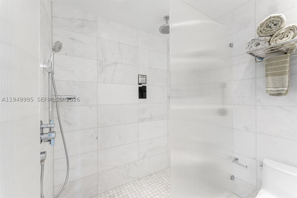 Real estate property located at 500 Alton Rd #2004, Miami-dade, Five Park, Miami Beach, FL