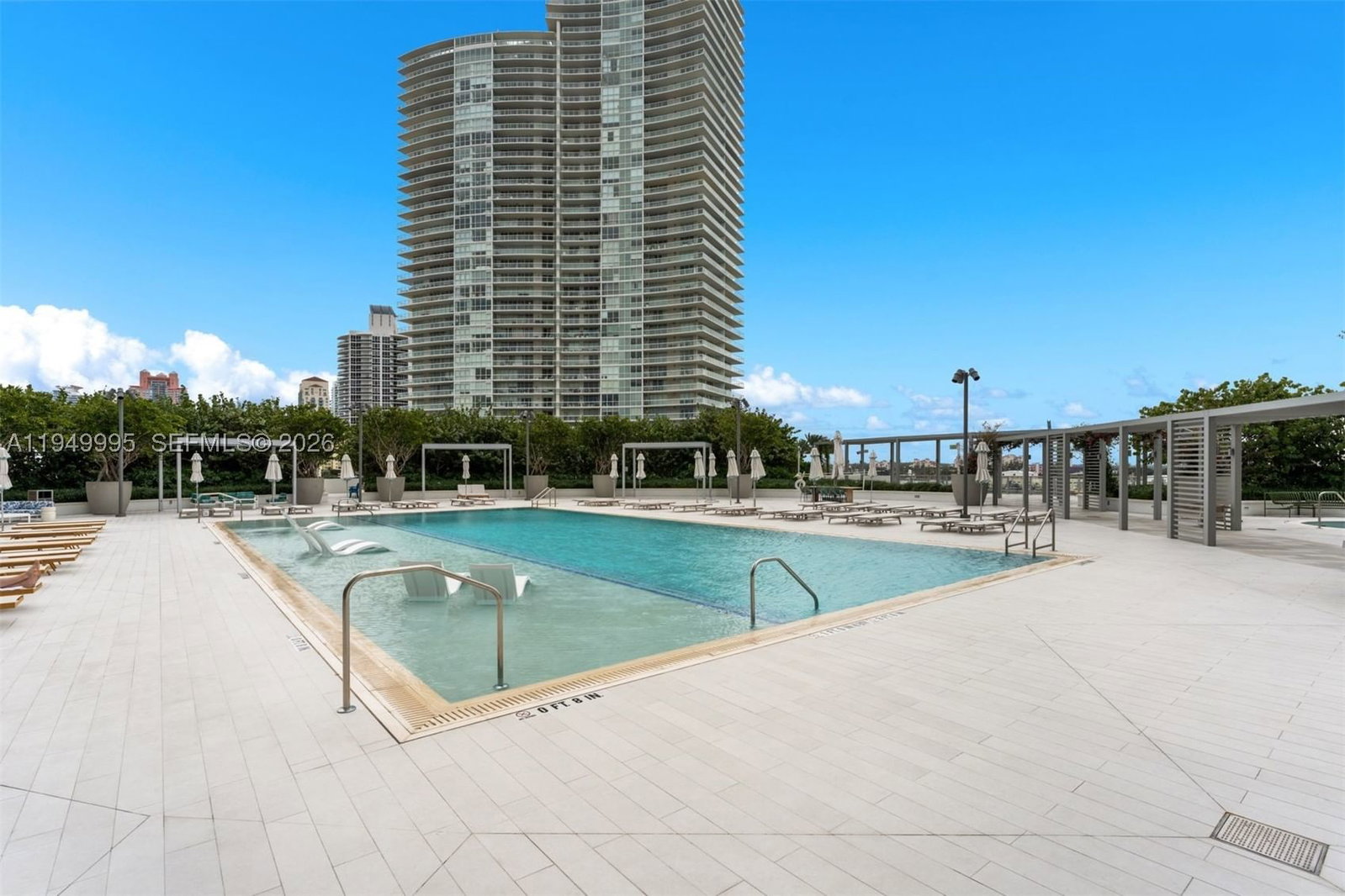 Real estate property located at 500 Alton Rd #2004, Miami-dade, Five Park, Miami Beach, FL