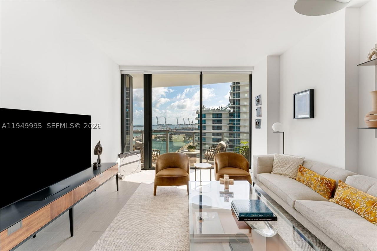 Real estate property located at 500 Alton Rd #2004, Miami-dade, Five Park, Miami Beach, FL