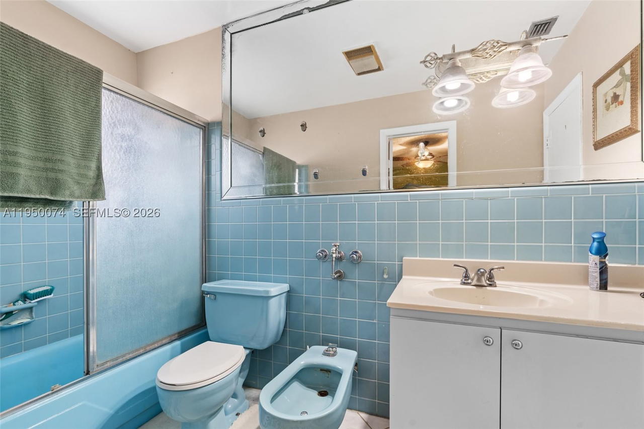 Real estate property located at 5951 4th St, Miami-dade, West Lawn Corrected Plat, Miami, FL