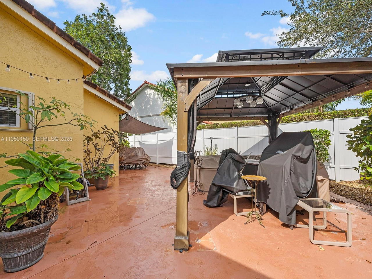 Real estate property located at 13821 102nd Ter, Miami-dade, Charlestowne, Miami, FL