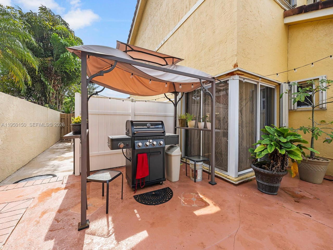Real estate property located at 13821 102nd Ter, Miami-dade, Charlestowne, Miami, FL