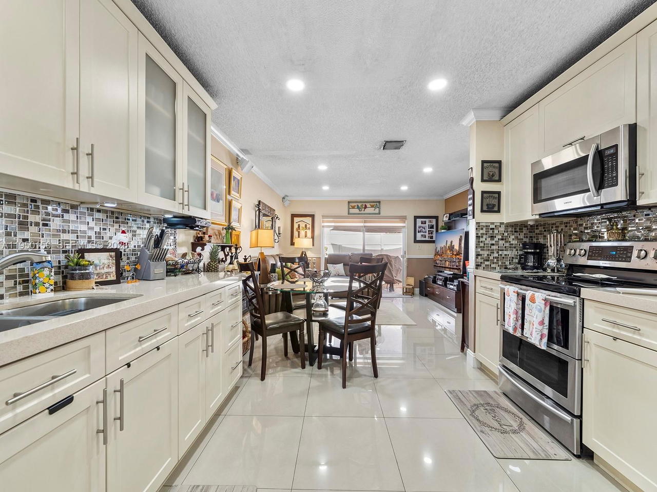 Real estate property located at 13821 102nd Ter, Miami-dade, Charlestowne, Miami, FL