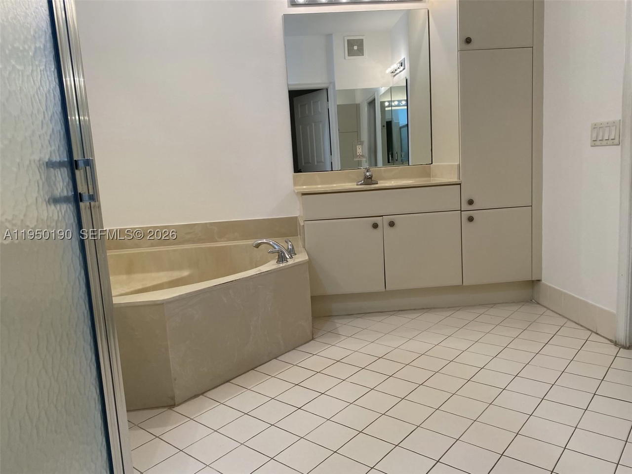 Real estate property located at 1659 Passion Vine Cir #18-4, Broward, Mariposa Pointe At Weston, Weston, FL