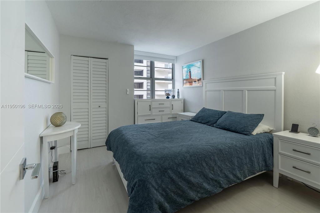 Real estate property located at 5701 Collins Ave #1417, Miami-dade, Arlen Beach Condo, Miami Beach, FL