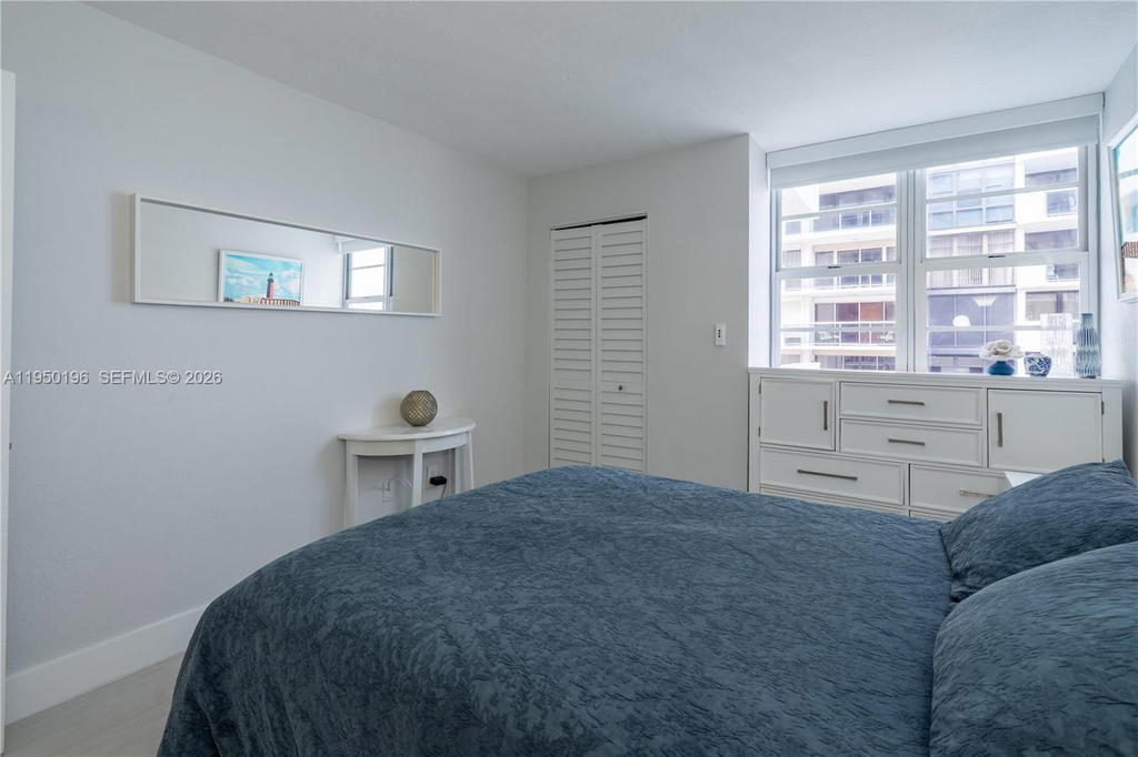 Real estate property located at 5701 Collins Ave #1417, Miami-dade, Arlen Beach Condo, Miami Beach, FL
