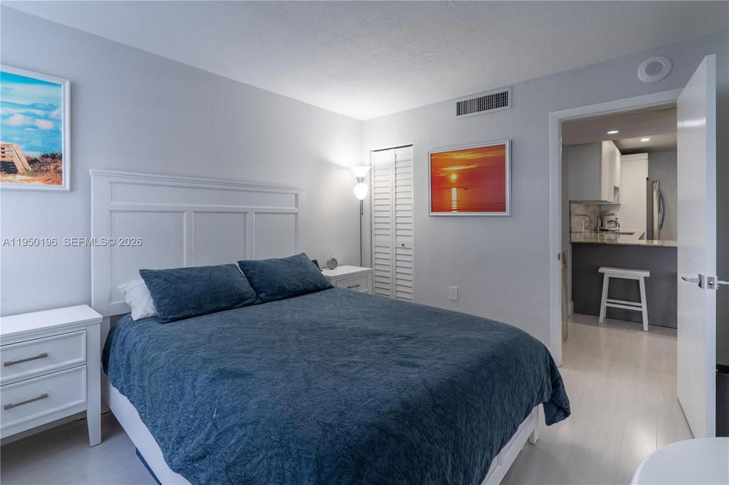Real estate property located at 5701 Collins Ave #1417, Miami-dade, Arlen Beach Condo, Miami Beach, FL