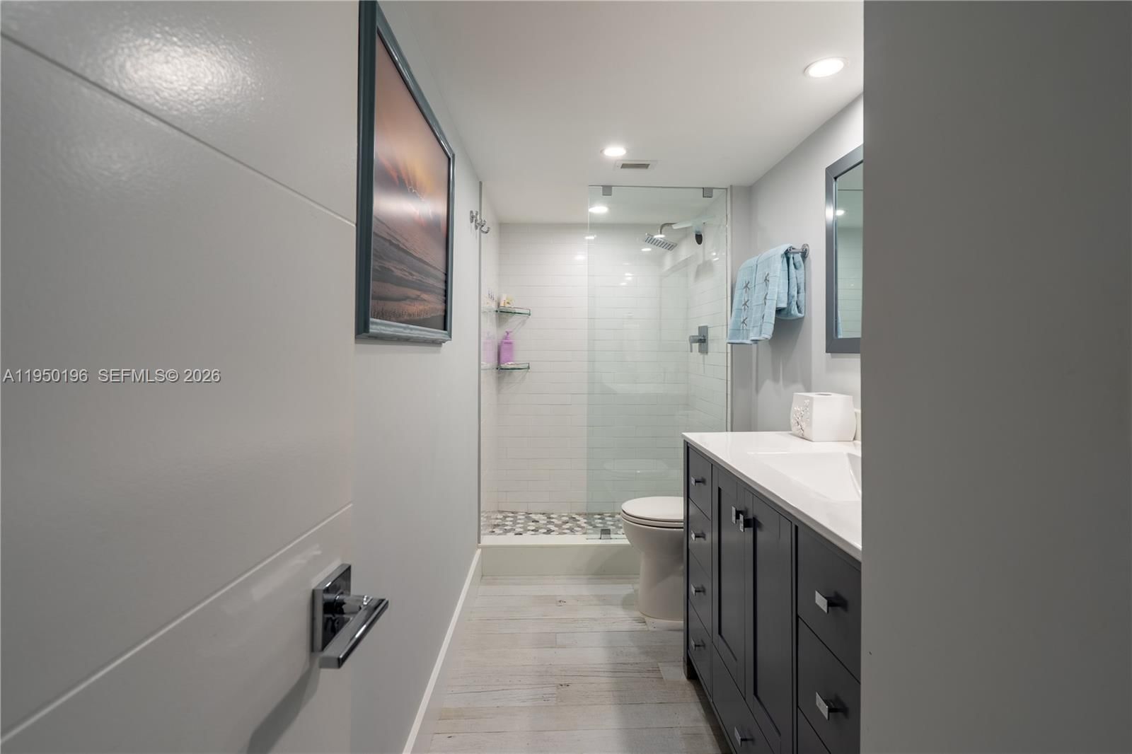 Real estate property located at 5701 Collins Ave #1417, Miami-dade, Arlen Beach Condo, Miami Beach, FL