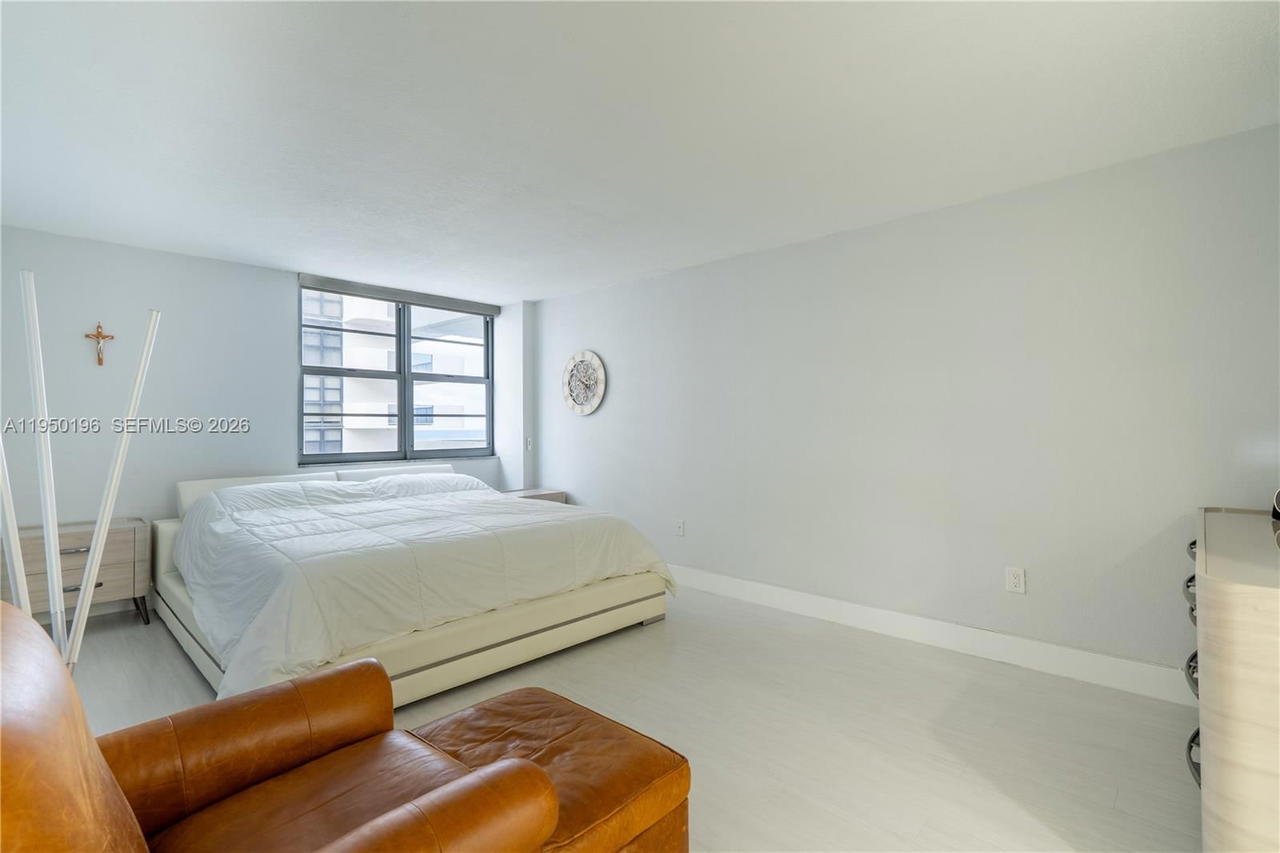Real estate property located at 5701 Collins Ave #1417, Miami-dade, Arlen Beach Condo, Miami Beach, FL