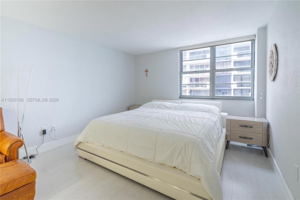 Real estate property located at 5701 Collins Ave #1417, Miami-dade, Arlen Beach Condo, Miami Beach, FL