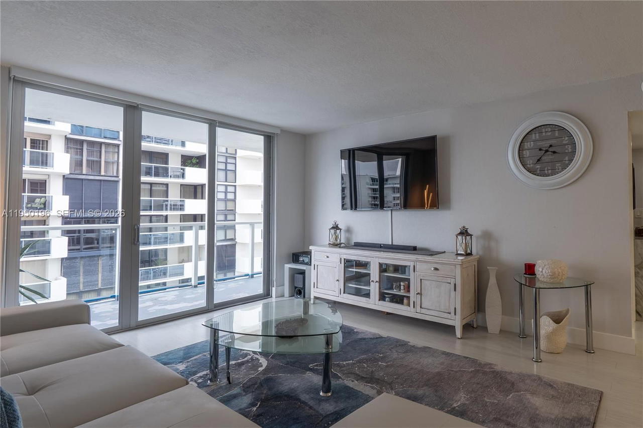 Real estate property located at 5701 Collins Ave #1417, Miami-dade, Arlen Beach Condo, Miami Beach, FL