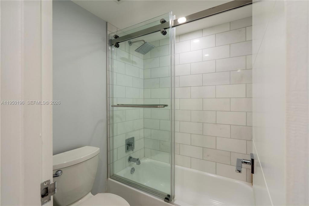 Real estate property located at 5701 Collins Ave #1417, Miami-dade, Arlen Beach Condo, Miami Beach, FL
