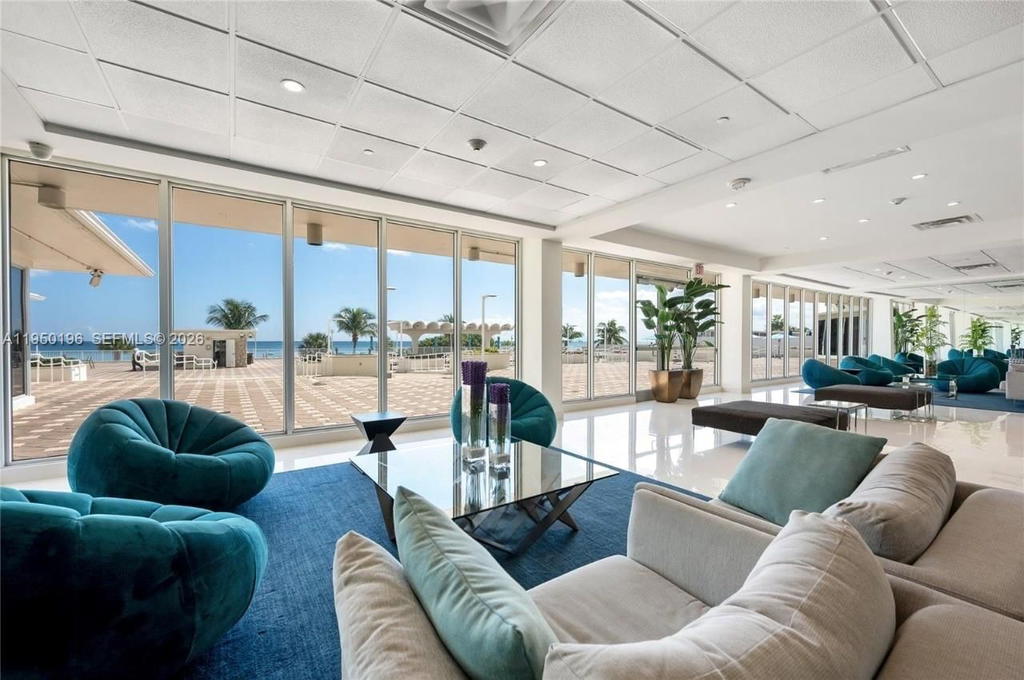Real estate property located at 5701 Collins Ave #1417, Miami-dade, Arlen Beach Condo, Miami Beach, FL