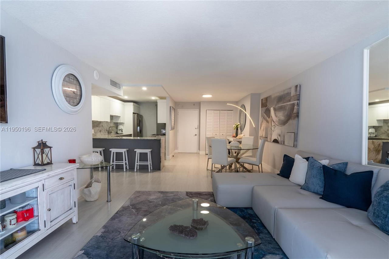Real estate property located at 5701 Collins Ave #1417, Miami-dade, Arlen Beach Condo, Miami Beach, FL
