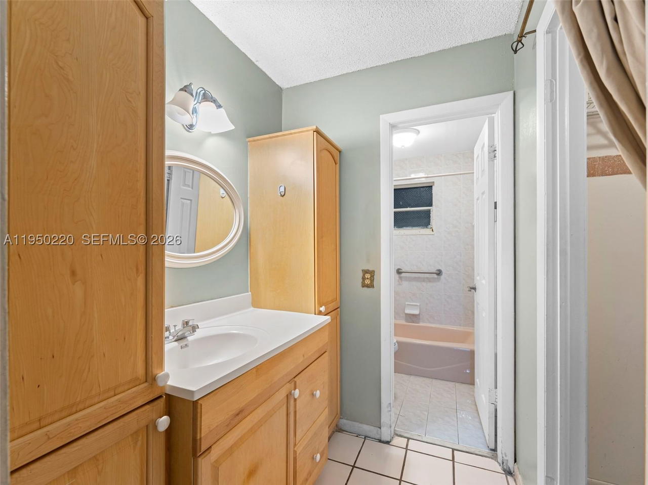 Real estate property located at 3001 2nd St #209C, Miami-dade, Flagler Plaza Condo, Miami, FL