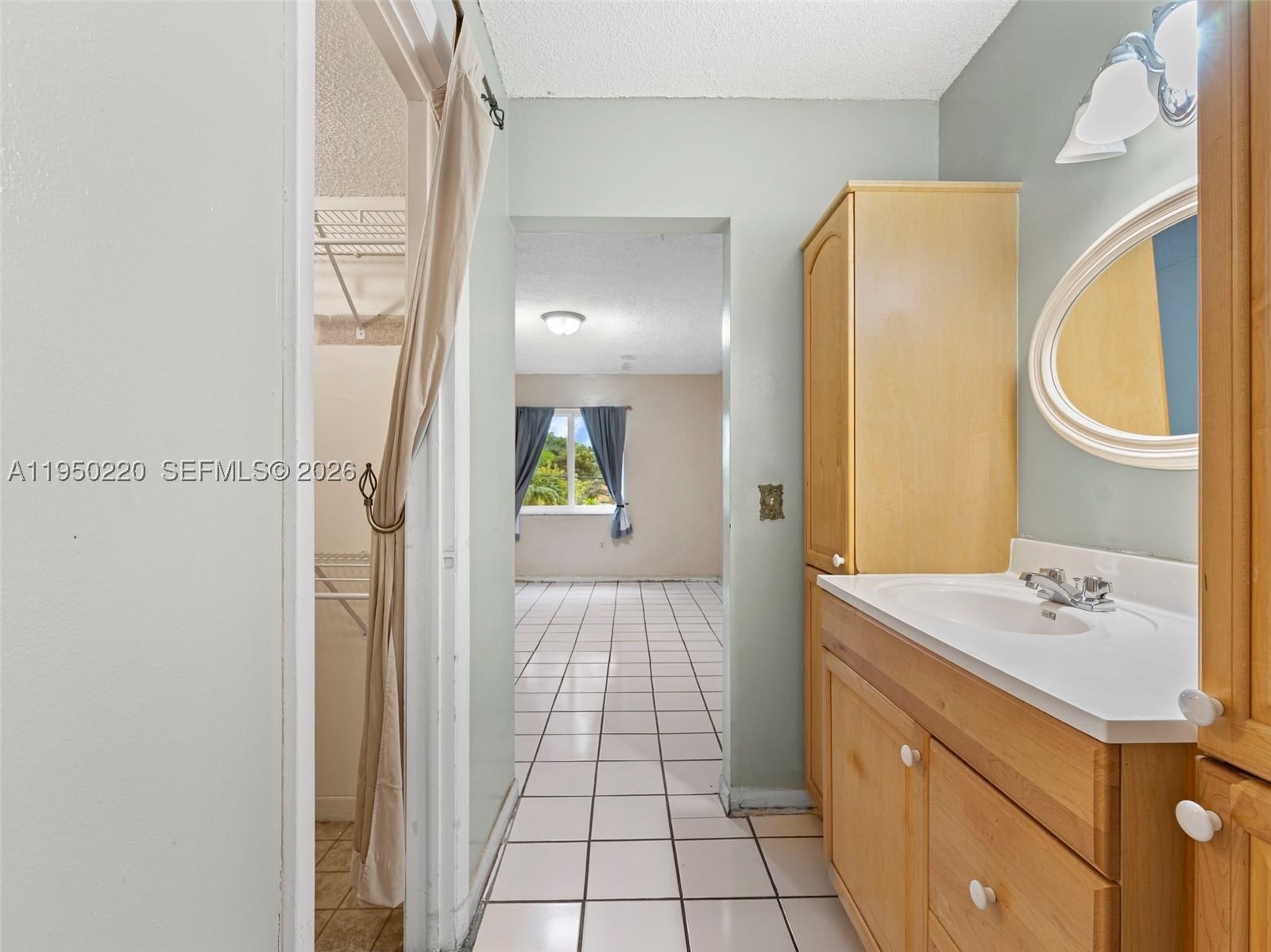 Real estate property located at 3001 2nd St #209C, Miami-dade, Flagler Plaza Condo, Miami, FL