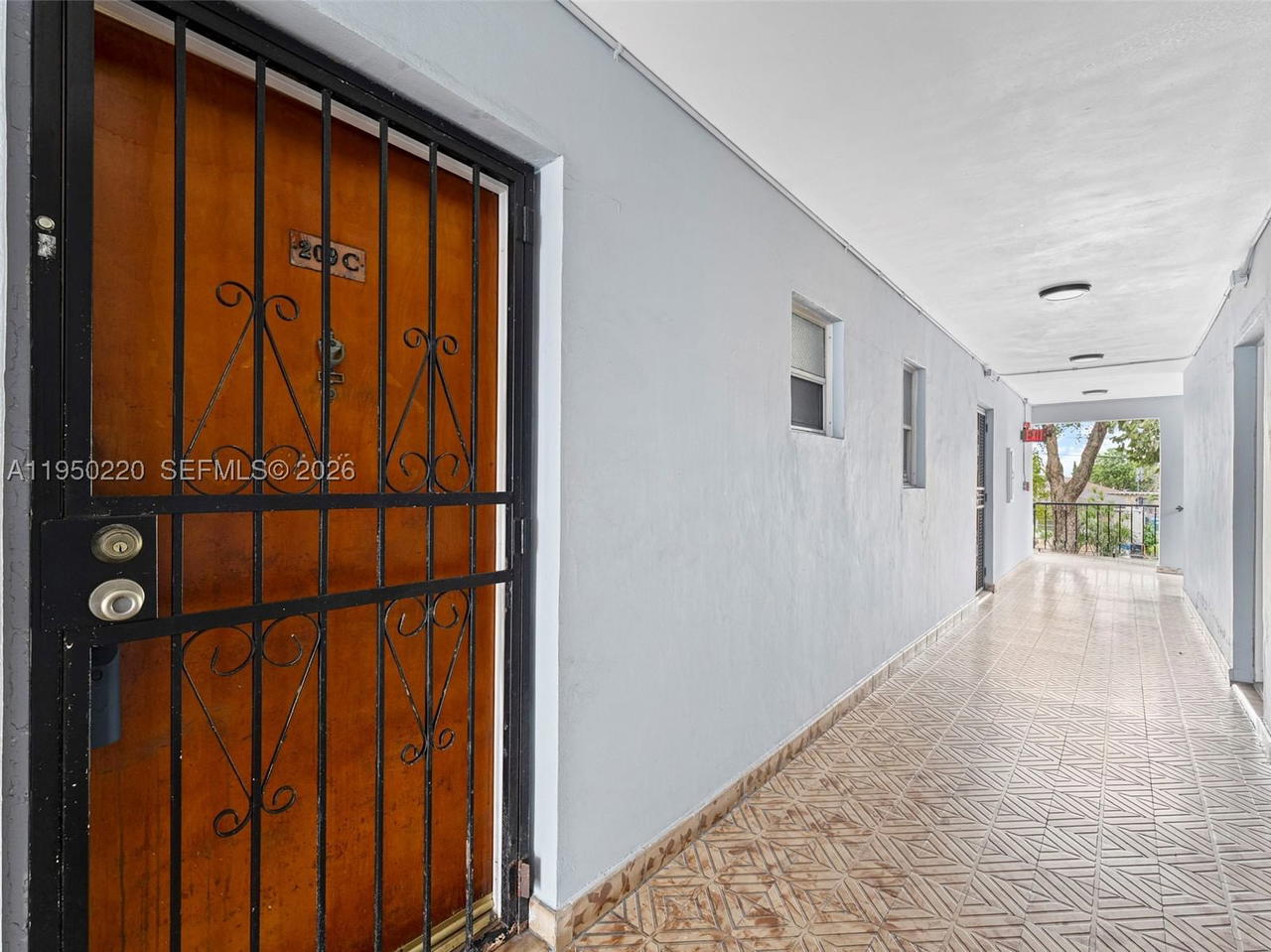Real estate property located at 3001 2nd St #209C, Miami-dade, Flagler Plaza Condo, Miami, FL