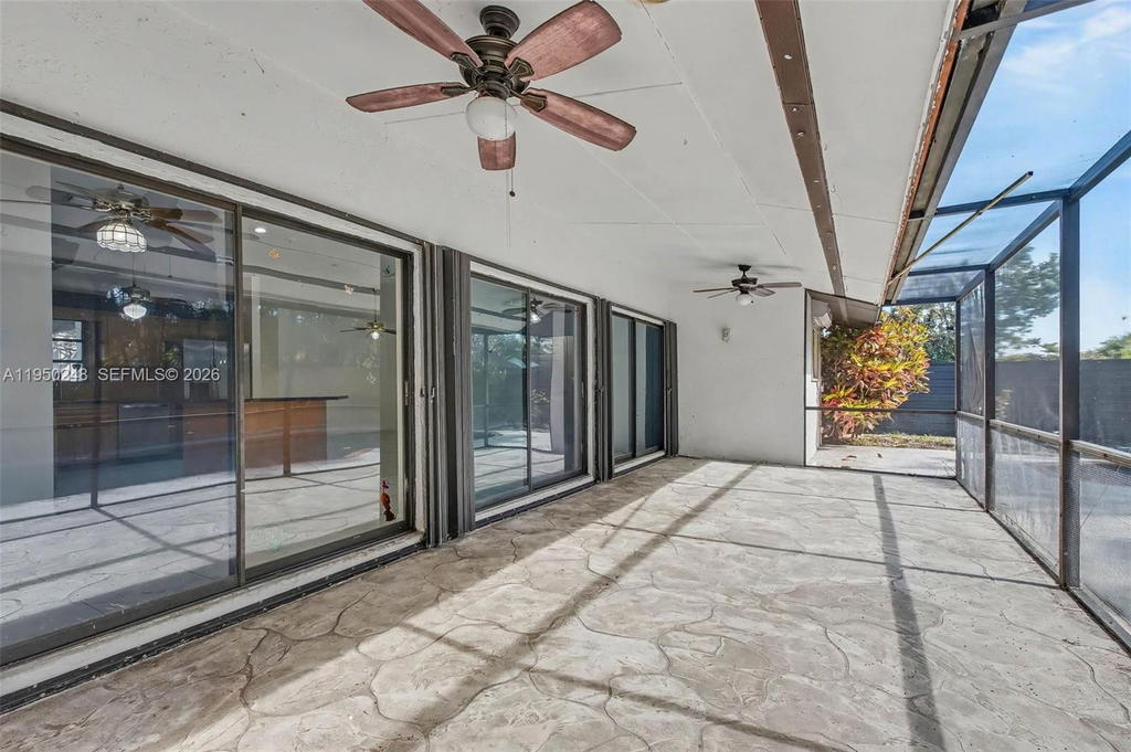 Real estate property located at 13830 104th Terrace, Miami-dade, Caravel At Calusa, Miami, FL