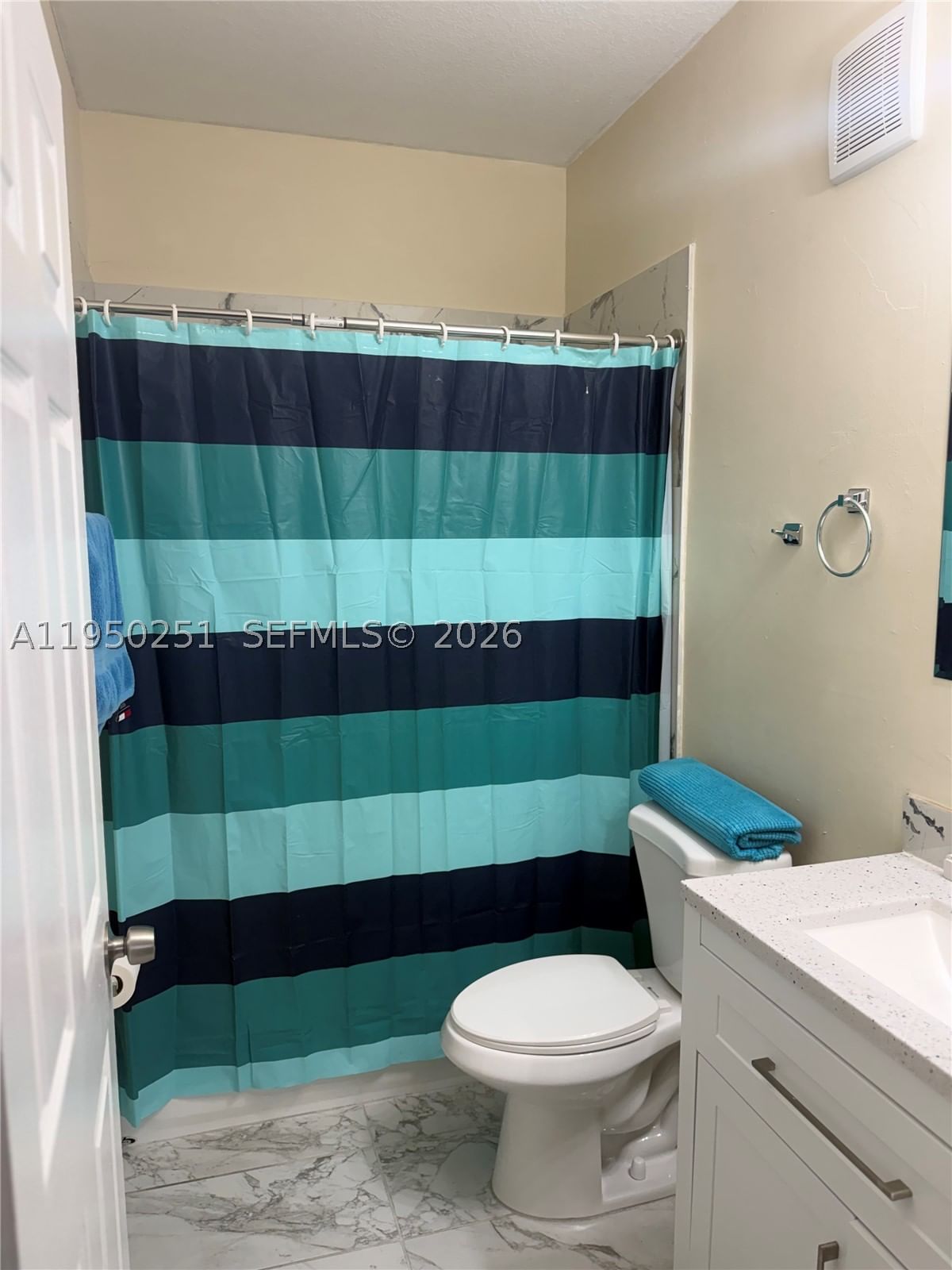 Real estate property located at 5400 107th Ave #416, Miami-dade, Costa Linda Condo, Doral, FL