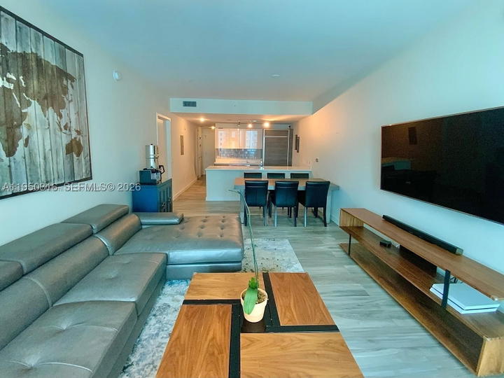 Real estate property located at 1100 Miami Ave #2811, Miami-dade, 1100 Millecento Residence, Miami, FL