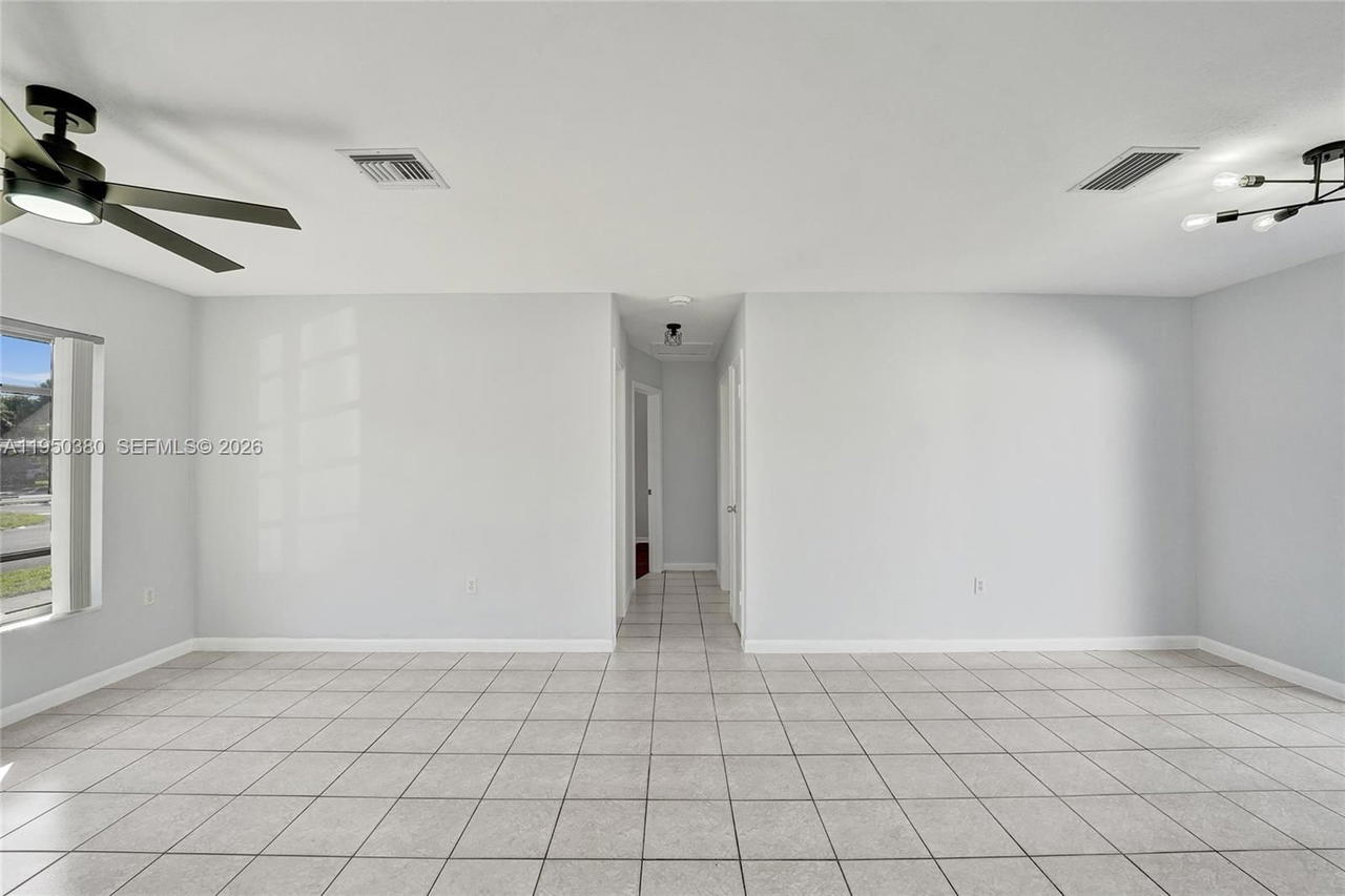 Real estate property located at 7601 Farragut St, Broward, Driftwood Estates No 9 Am, Hollywood, FL