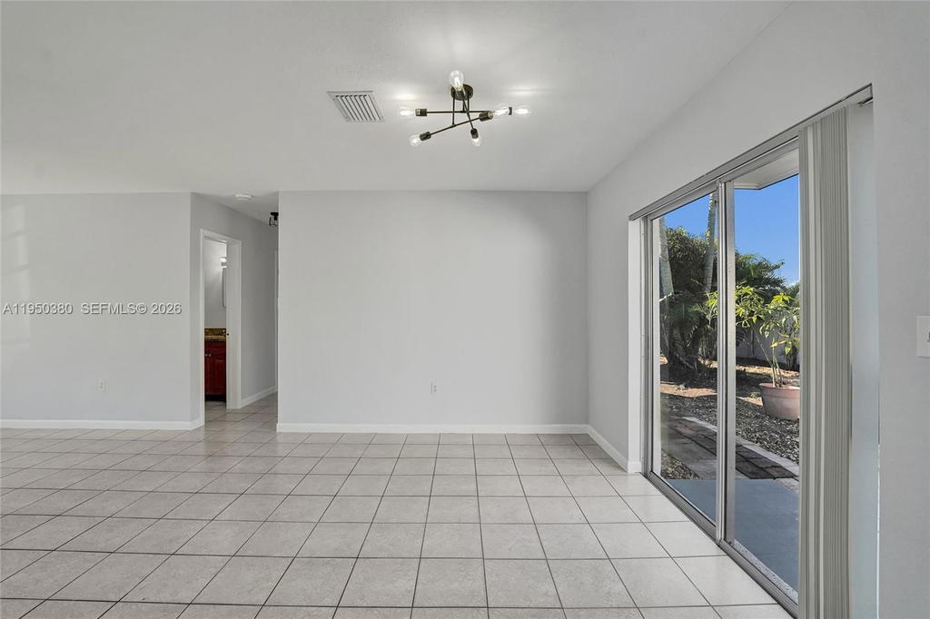Real estate property located at 7601 Farragut St, Broward, Driftwood Estates No 9 Am, Hollywood, FL