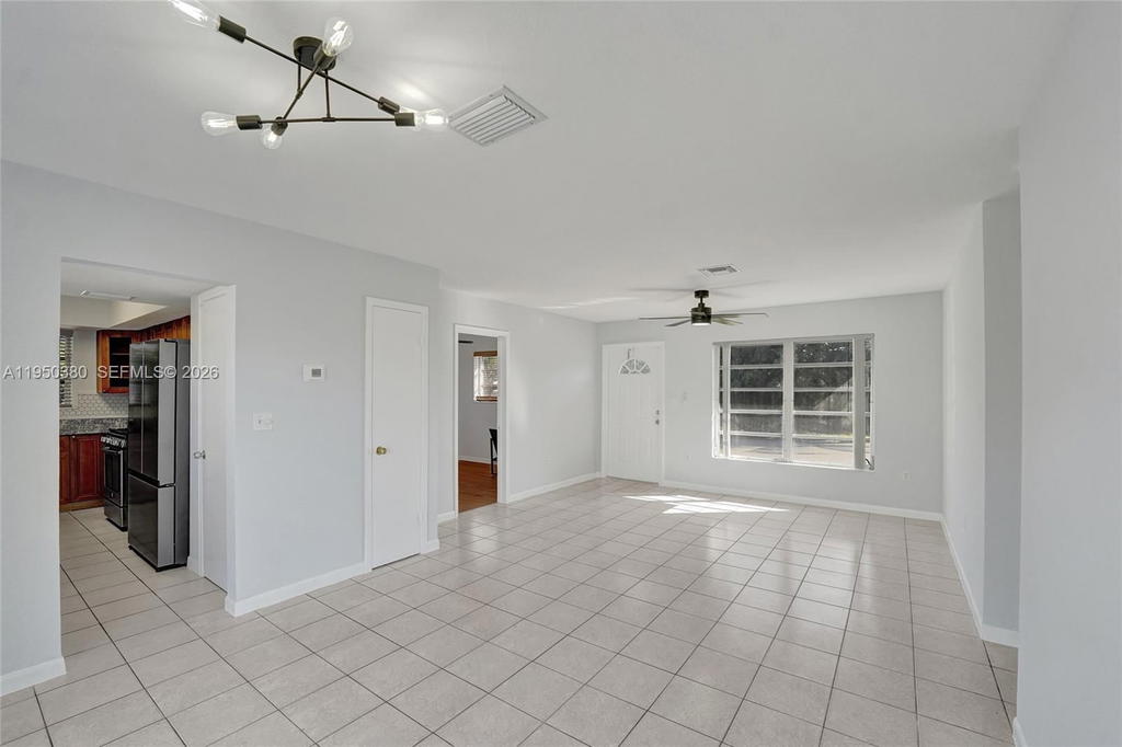 Real estate property located at 7601 Farragut St, Broward, Driftwood Estates No 9 Am, Hollywood, FL