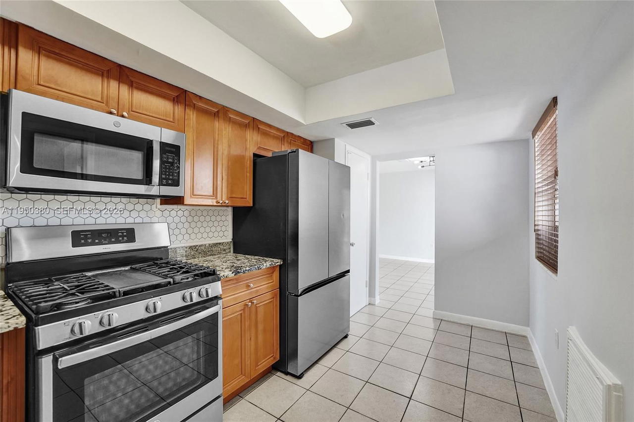 Real estate property located at 7601 Farragut St, Broward, Driftwood Estates No 9 Am, Hollywood, FL