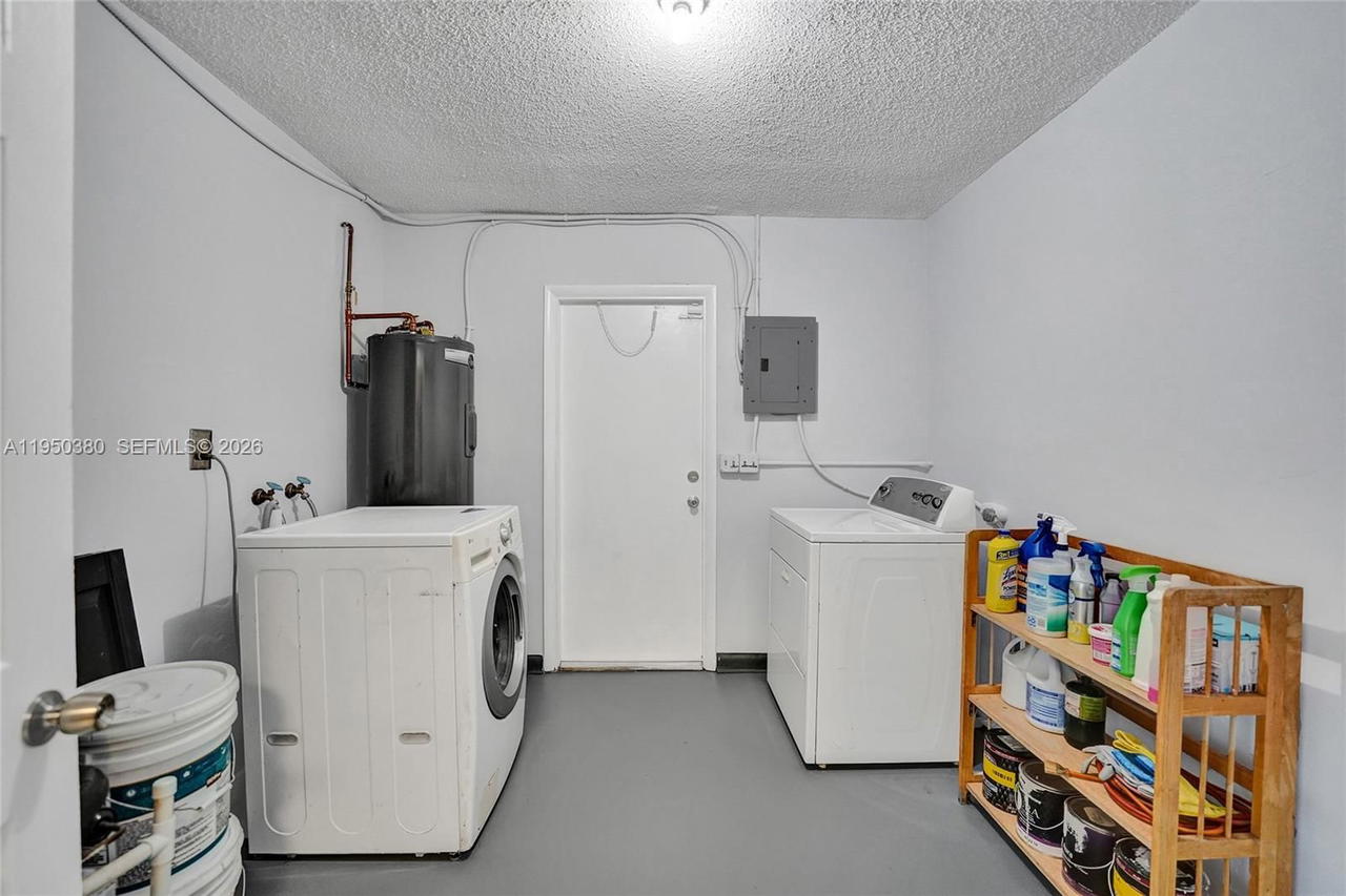 Real estate property located at 7601 Farragut St, Broward, Driftwood Estates No 9 Am, Hollywood, FL