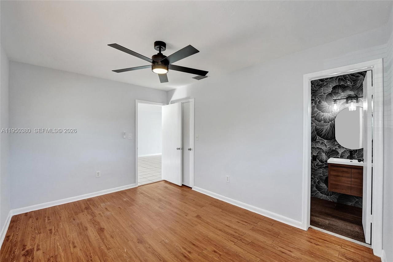 Real estate property located at 7601 Farragut St, Broward, Driftwood Estates No 9 Am, Hollywood, FL