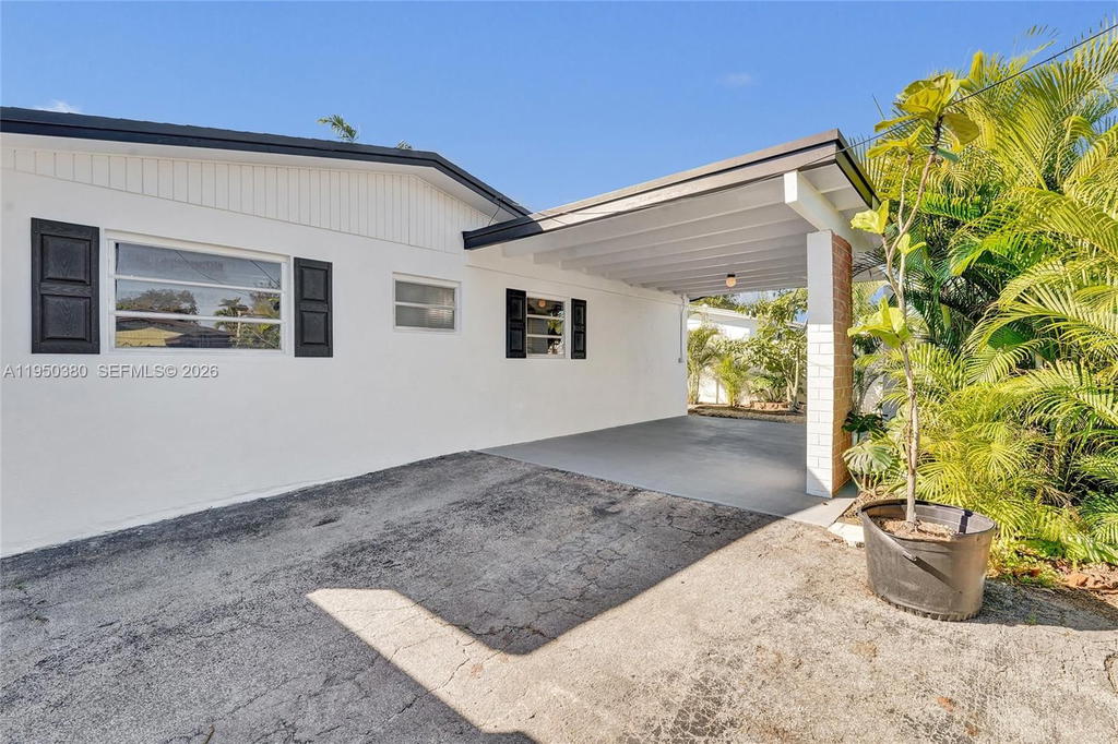 Real estate property located at 7601 Farragut St, Broward, Driftwood Estates No 9 Am, Hollywood, FL