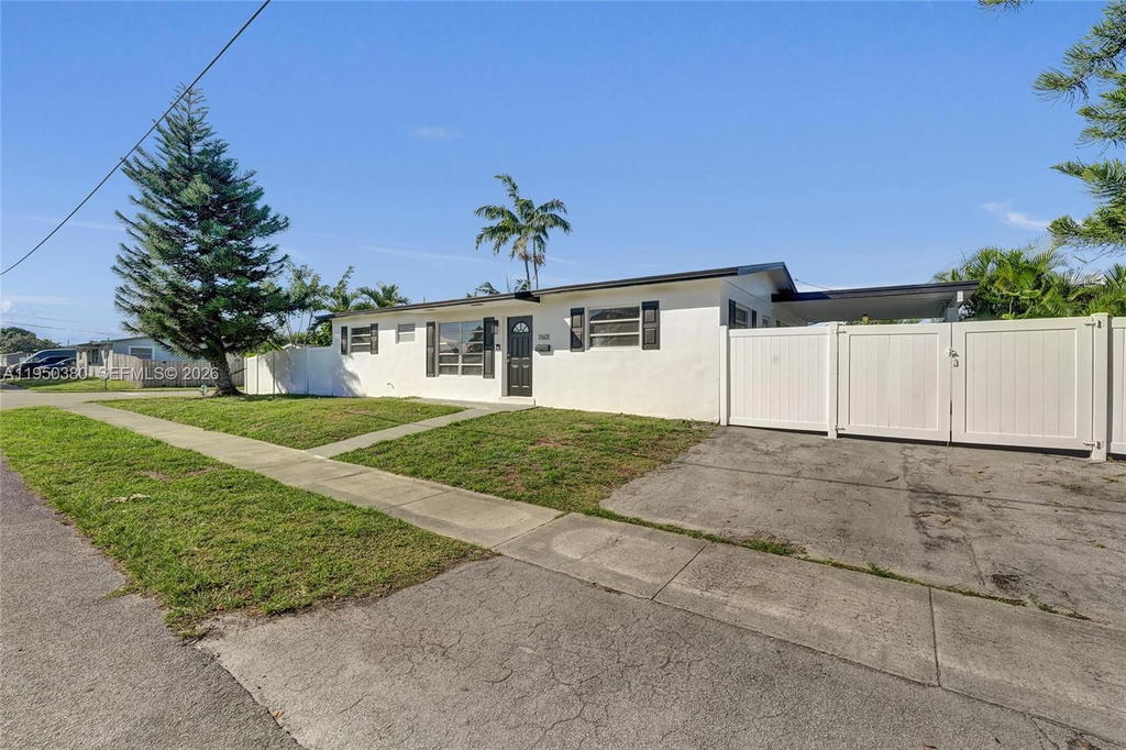 Real estate property located at 7601 Farragut St, Broward, Driftwood Estates No 9 Am, Hollywood, FL