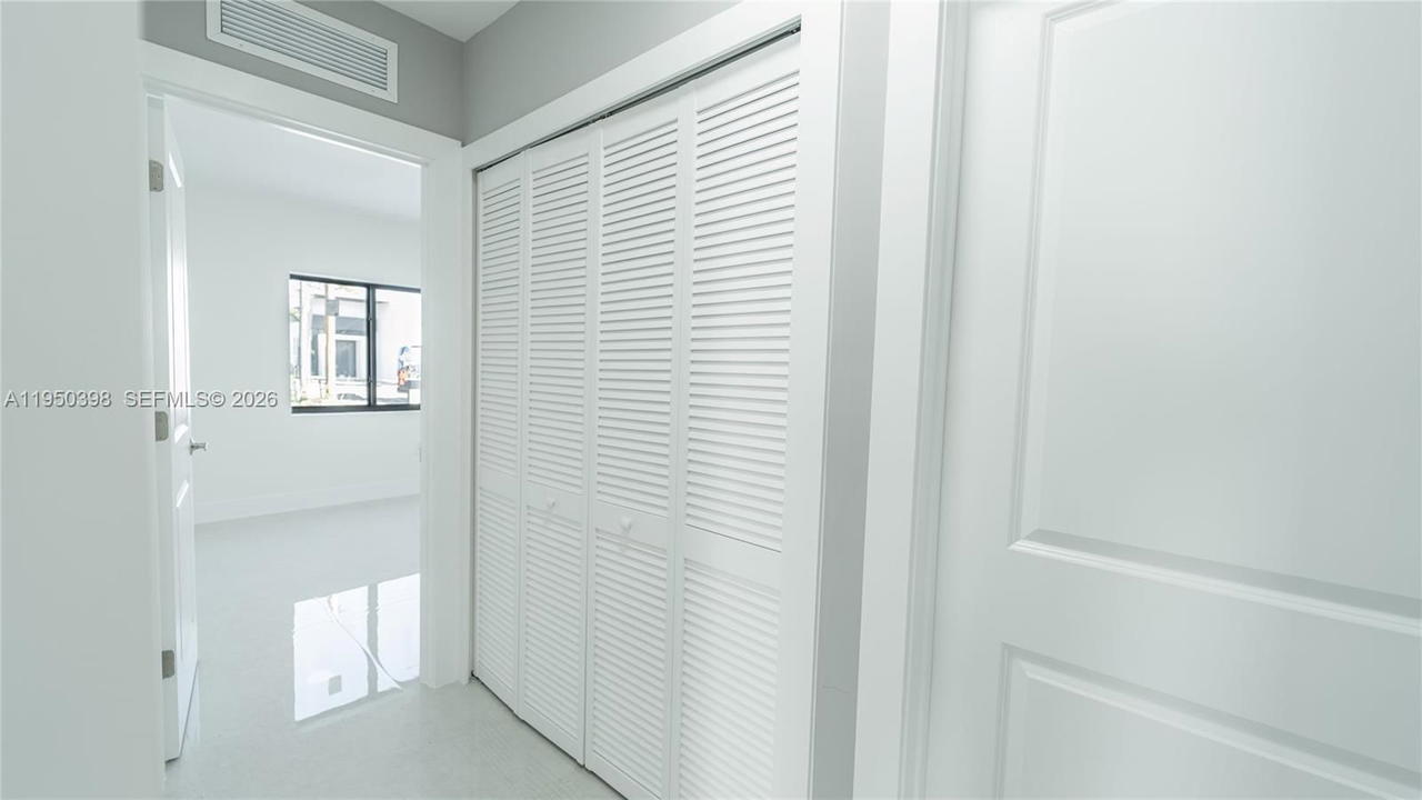 Real estate property located at 22880 122nd PL, Miami-dade, Silver Palm Park, Miami, FL
