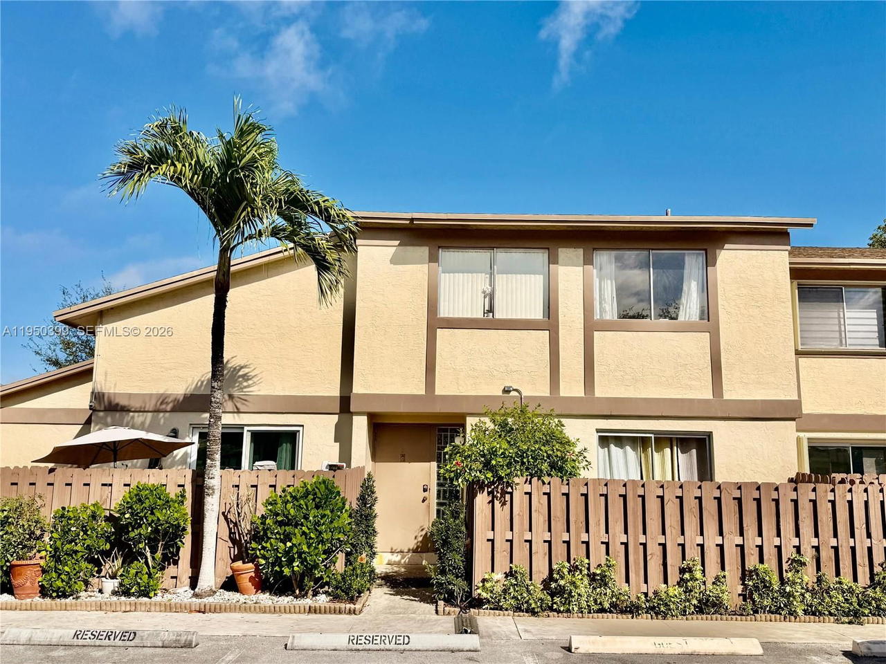 Real estate property located at 10625 30th Pl #1, Broward, Country Squire Townhomes, Sunrise, FL