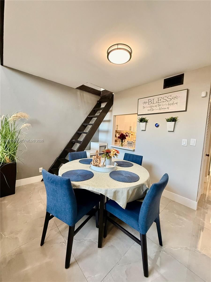 Real estate property located at 10625 30th Pl #1, Broward, Country Squire Townhomes, Sunrise, FL