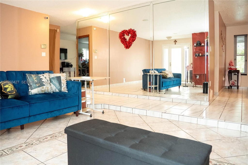 Real estate property located at 3700 139th Ave, Miami-dade, Bird Villas Sub 1st Addn, Miami, FL