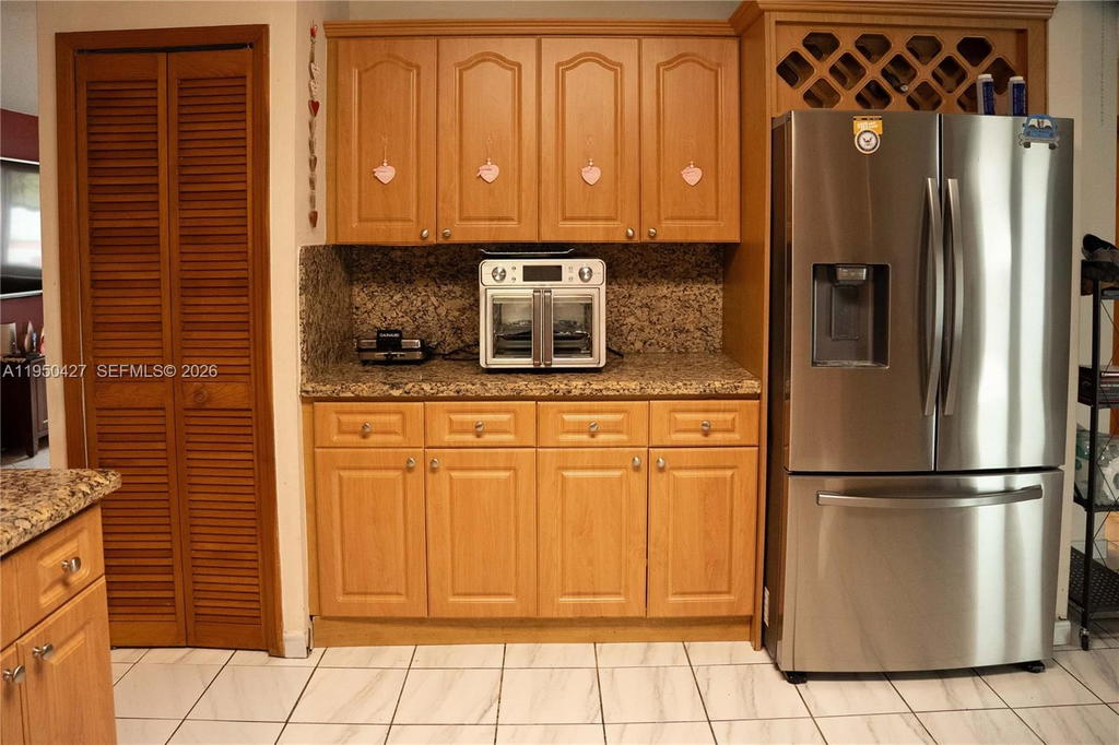 Real estate property located at 3700 139th Ave, Miami-dade, Bird Villas Sub 1st Addn, Miami, FL